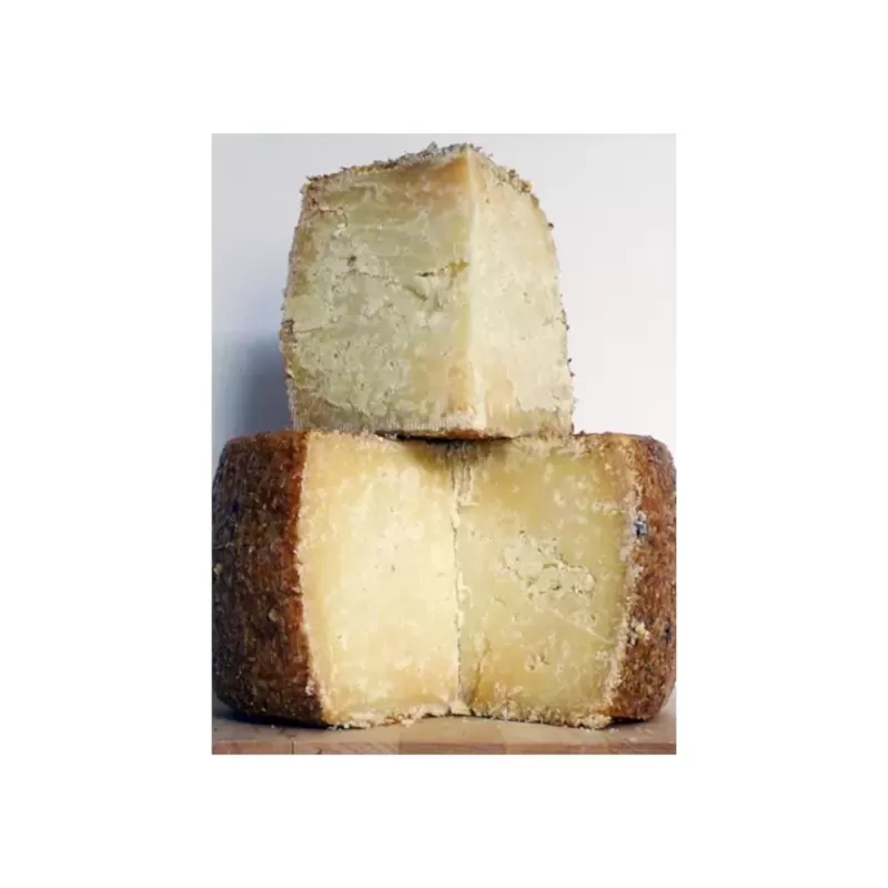 Pecorino Bagnolese aromatisé au son - Fromage affiné ...