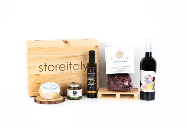 Women's Universe – Christmas Social Box 2025