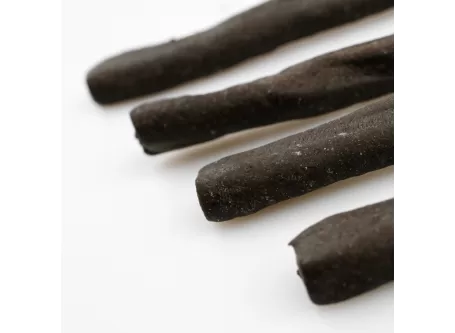 Breadsticks with cuttlefish ink - Pasticceria Giotto Oltre la Dolcezza - Breadsticks, Taralli and Snacks